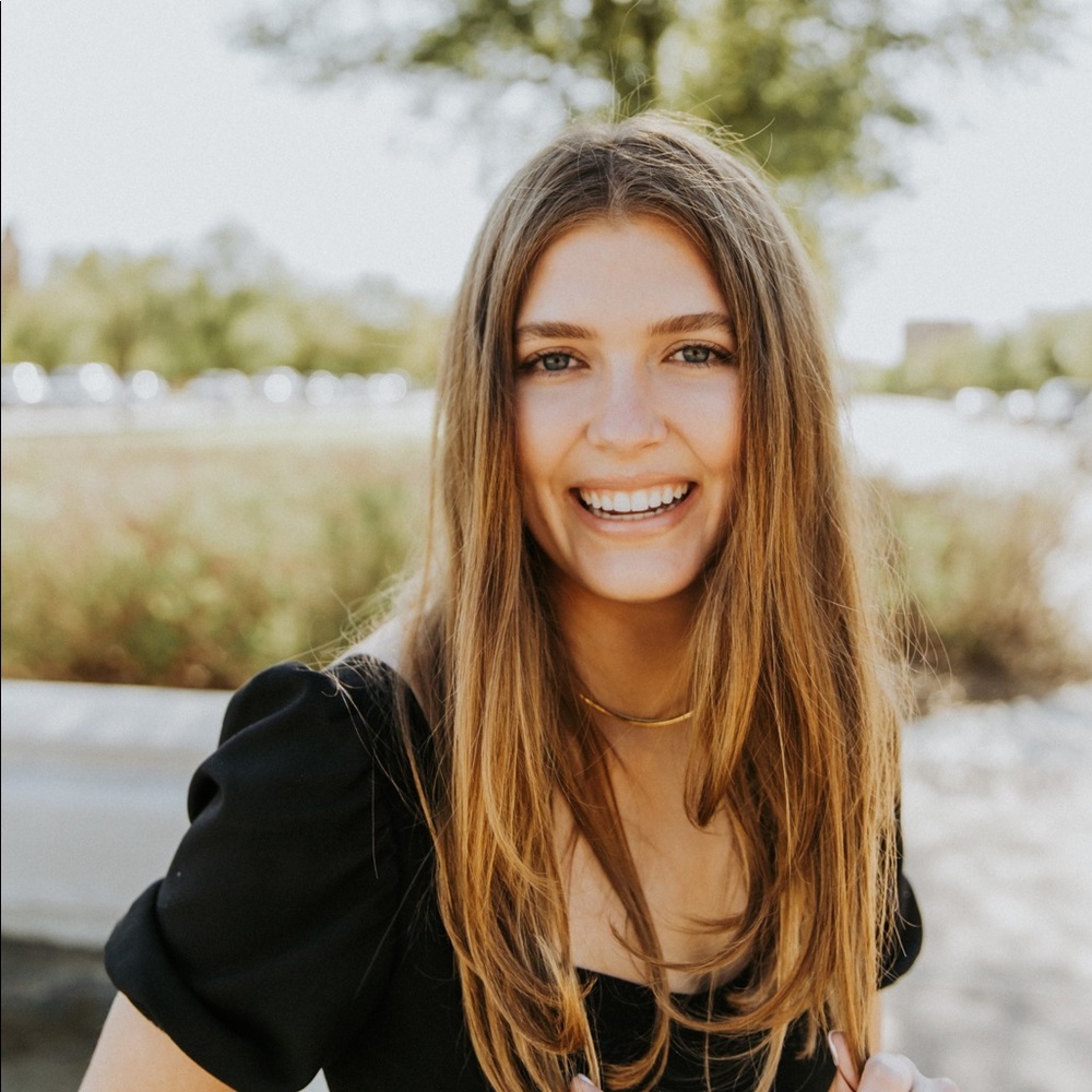 Meet your Posher, Brooke